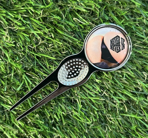 Never up never in Sexy GOLF BALL MARKER AND PITCH REPAIR TOOL