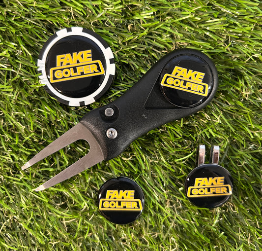 Golf plastic Pitchfork Magnetic Hat Clip With 3 Fake Golfer Markers And Poker chip