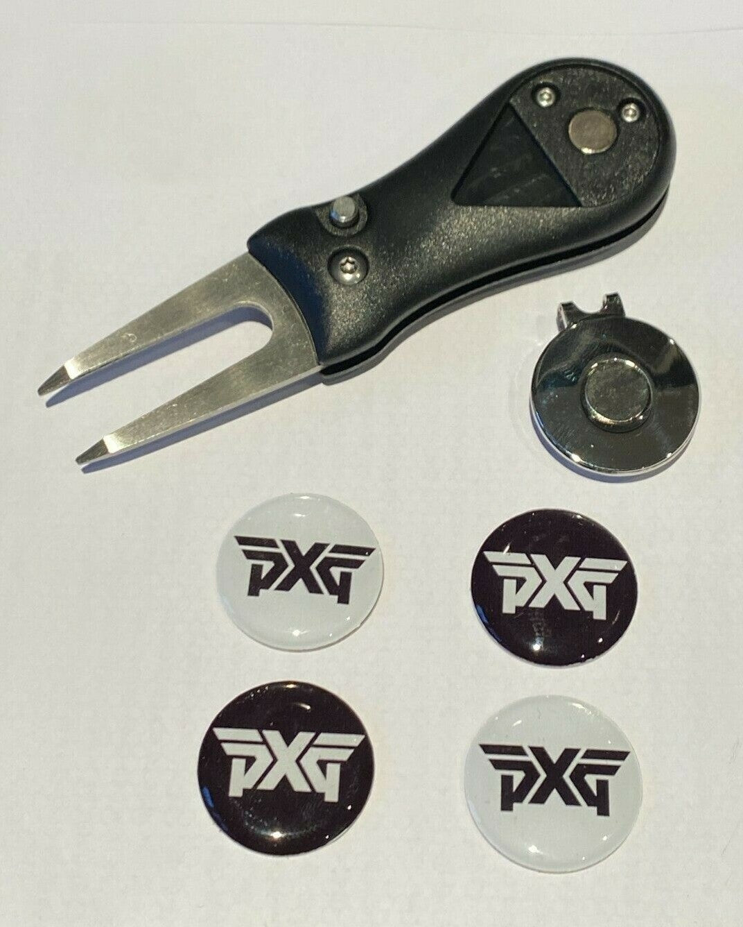 Golf Black Pitchfork Magnetic Hat Clip With 4 PXG 25mm Markers