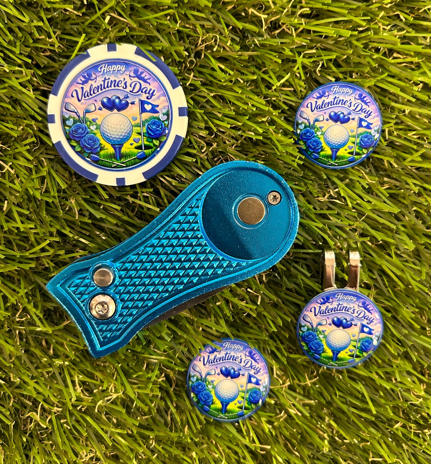 Blue Valentines Day Golf ball marker with metal pitchfork and poker chip