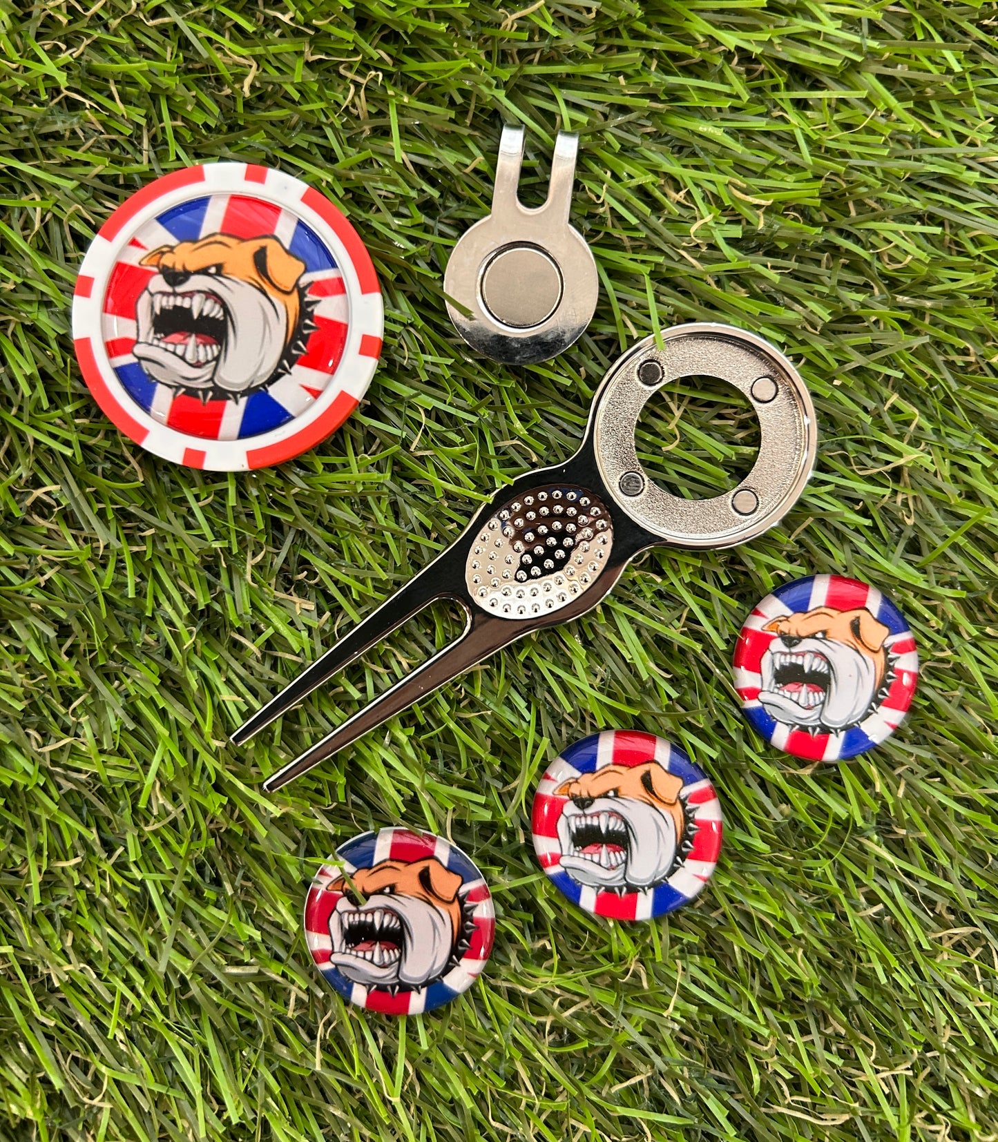 British Bull Dog Union Jack  Flag Traditional metal pitchfork Combo Set with Poker Chip