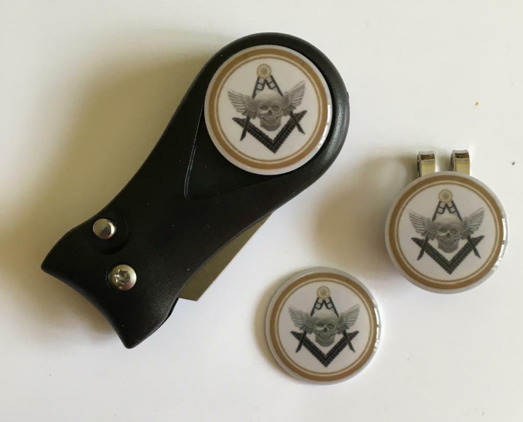 Golf Pitchfork Magnetic Hat Clip With 3 Masonic Skull Markers
