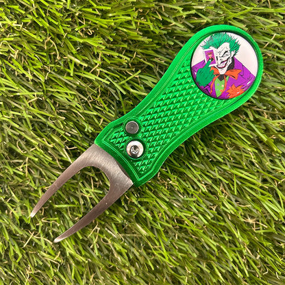 Metal switchblade pitchfork